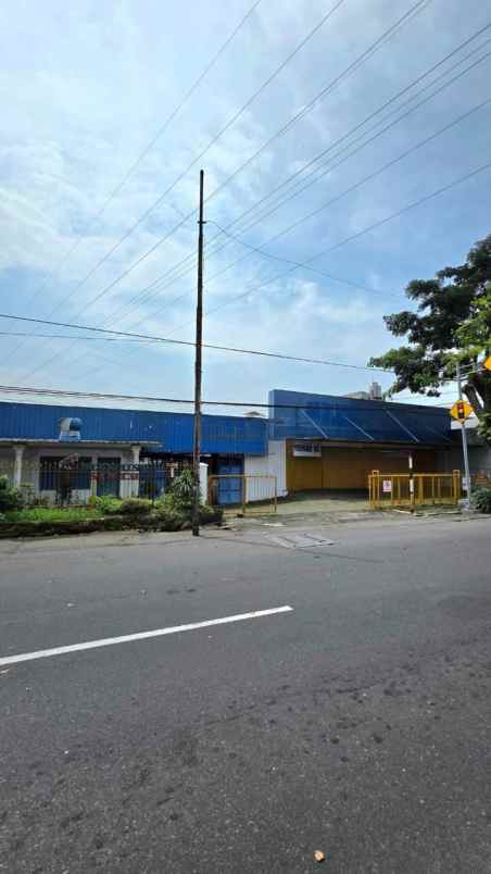dijual tempat usaha di jl ayani malang