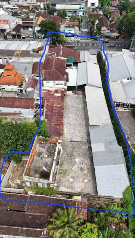 dijual tempat usaha di jl ayani malang
