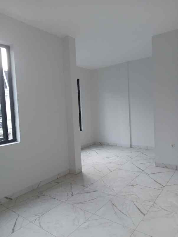 dijual villa jalan besar sunggal