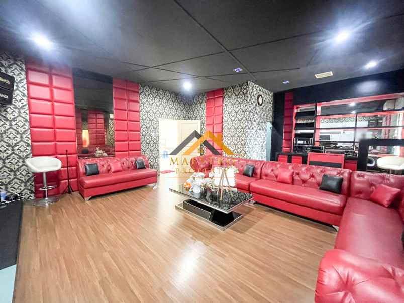 dijual villa komplek mutiara residence