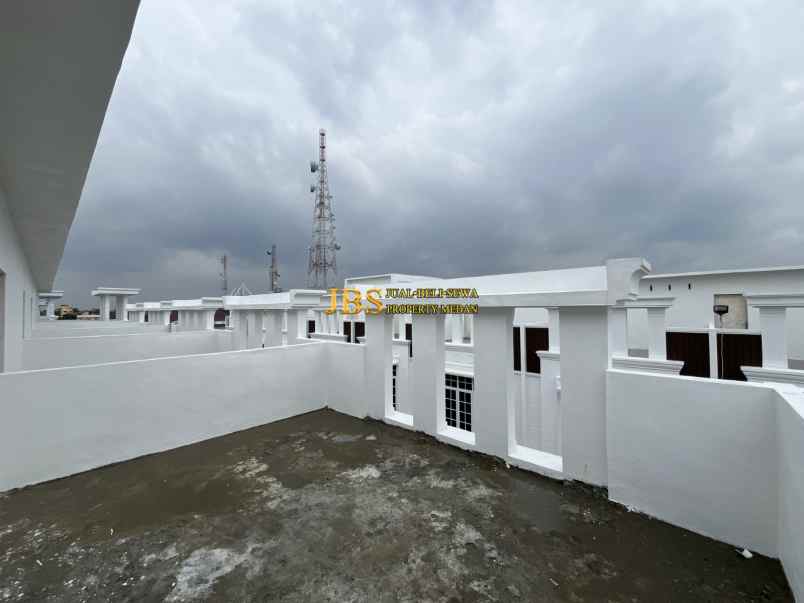 dijual villa komplek union mentari