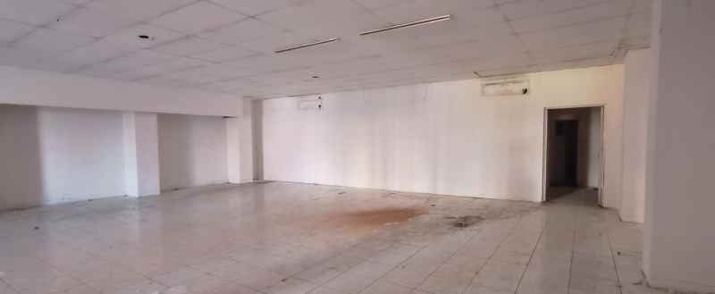 disewakan gedung komersial ngampilan kota yogyakarta