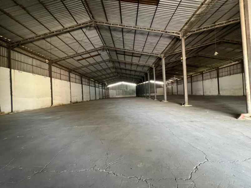 disewakan gudang di gatot subroto semarang