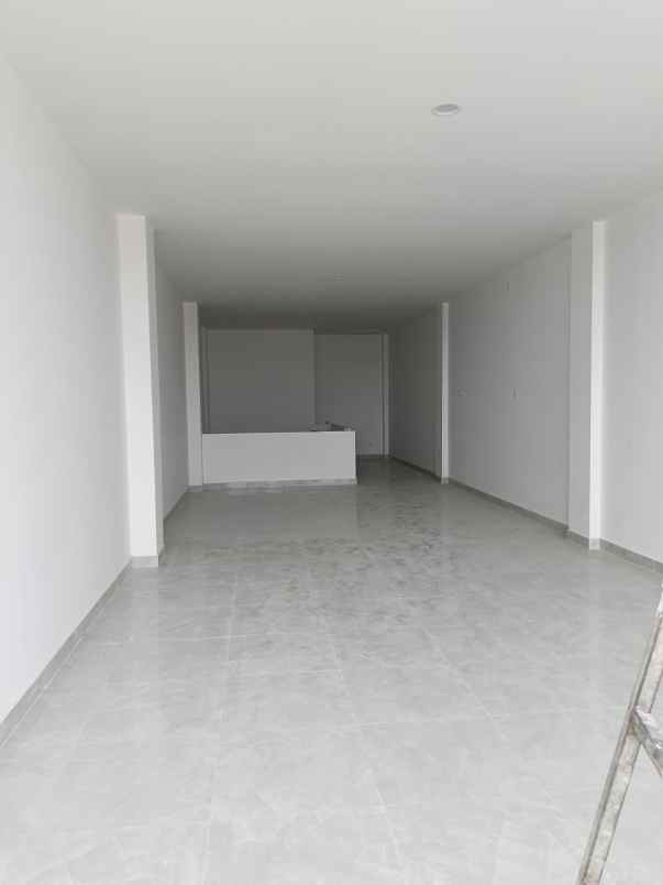disewakan ruko gudang kantor jalan raya satelite indah
