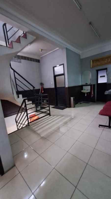 disewakan ruko gudang kantor kertajaya