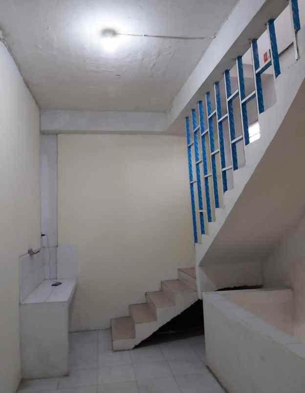 disewakan ruko gudang kantor manyar