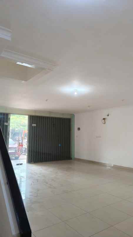 disewakan ruko gudang kantor ruko grand boulevard