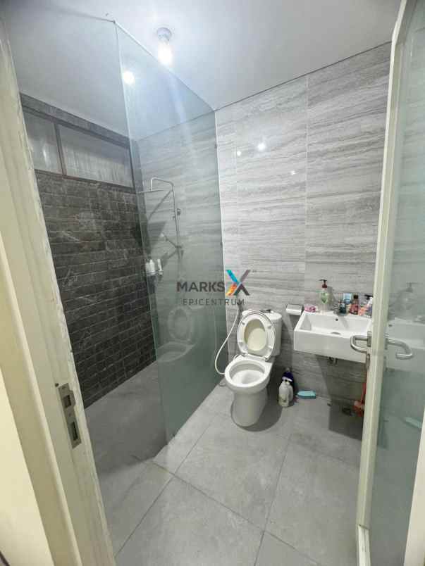 disewakan rumah di nirwana eksekutif full furnished