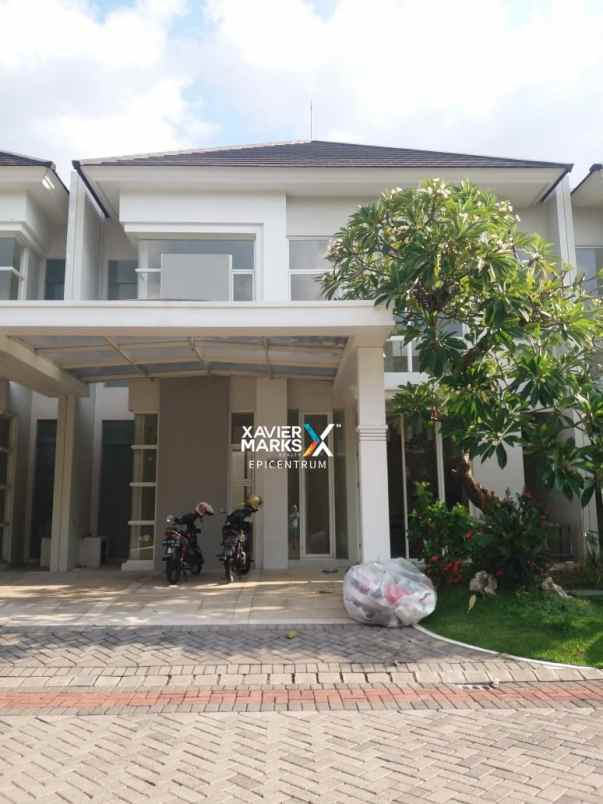 disewakan rumah grand pakuwon