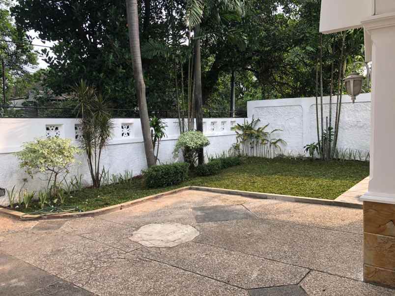 disewakan rumah jalan kemang dalam xi