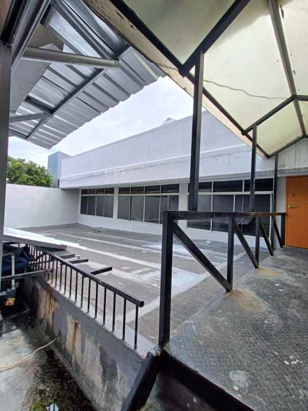 disewakan rumah jalan muara karang permai