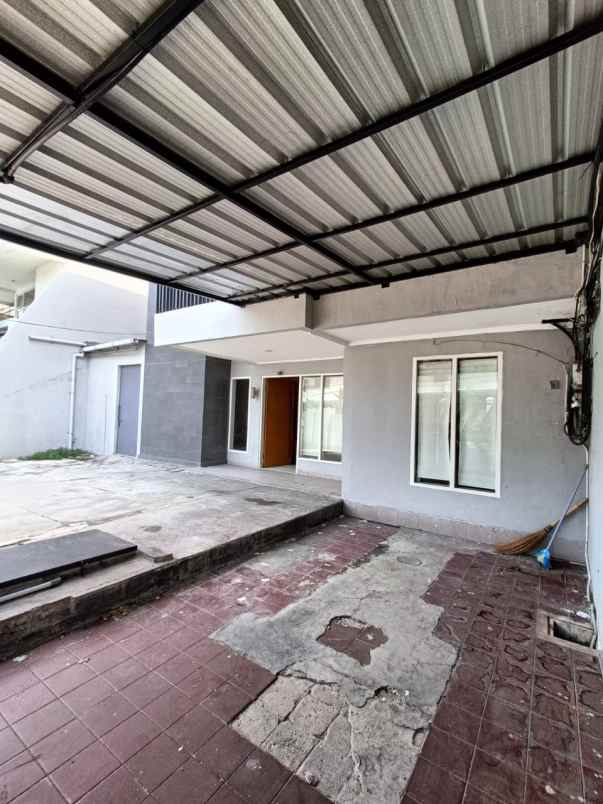 disewakan rumah jalan muara karang permai