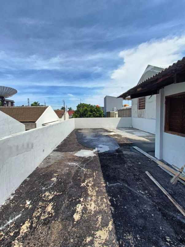 disewakan rumah jalan muara karang permai