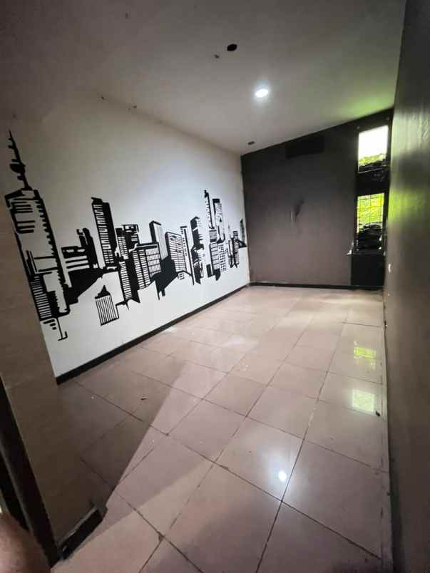 disewakan rumah jalan setrasari