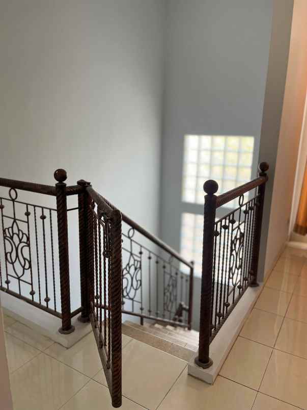 disewakan rumah kebonsari regency