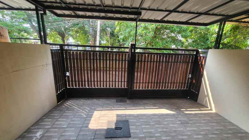 disewakan rumah komplek taman semanan indah