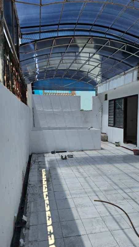 disewakan rumah krembangan barat