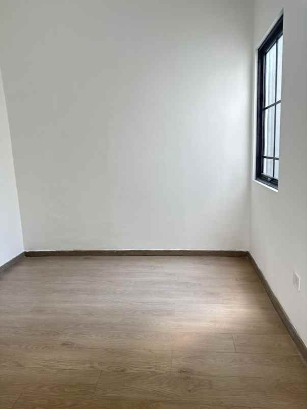 disewakan rumah lavon cluster citrine semi furnish