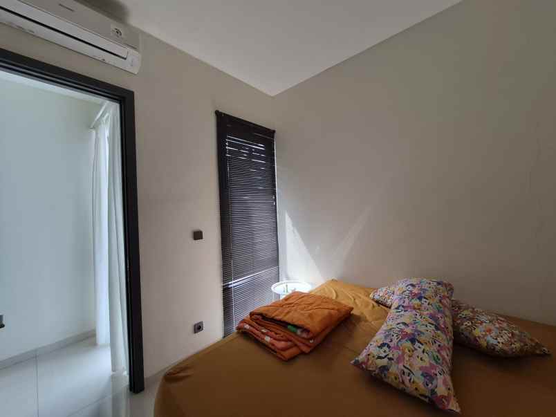 disewakan rumah suvarna sutera cluster