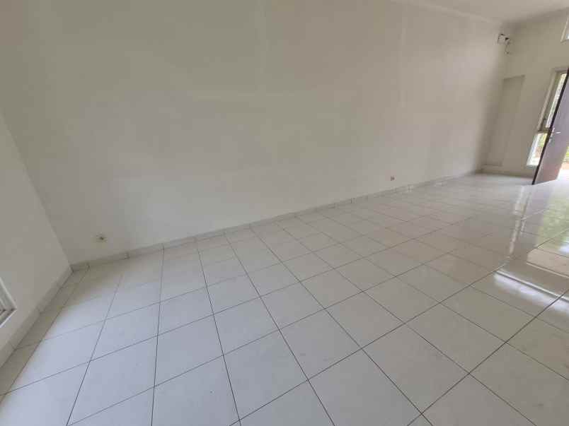 disewakan rumah suvarna sutera cluster fedora