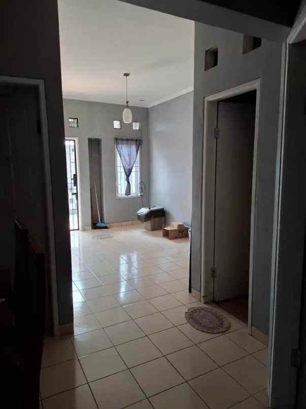 disewakan rumah tinggal terawat di puri beta