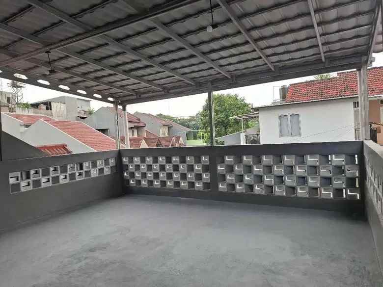 disewakan rumah tinggal terawat di puri beta