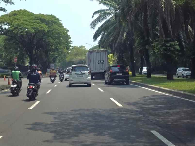 disewakan tanah jalan raya deltamas