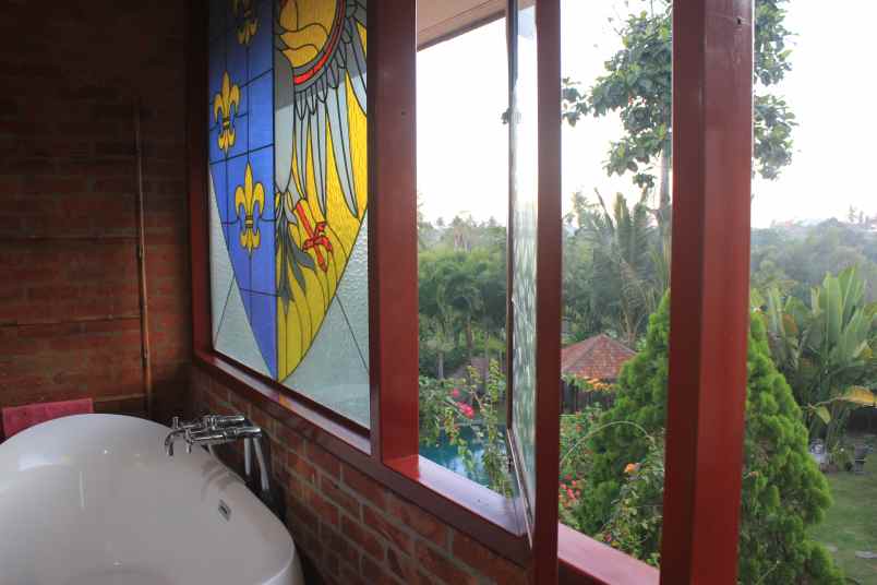 for rent in a tree lined villa