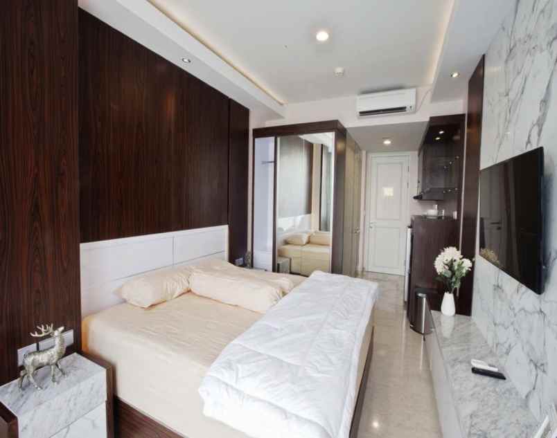 for sale art deco luxury residence apartment