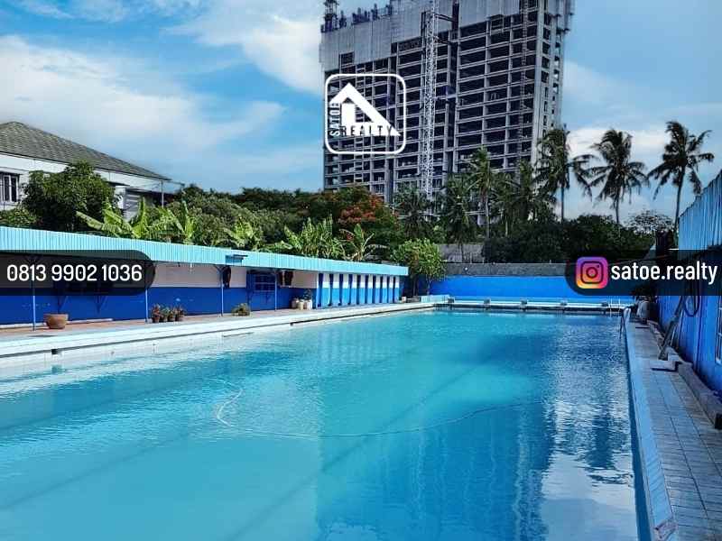 gedung sekolah premium di rawa buaya cengkareng