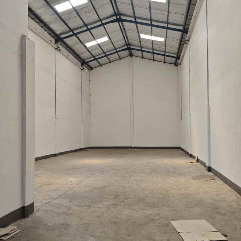 gudang akses container 40 kenjeran sby timur