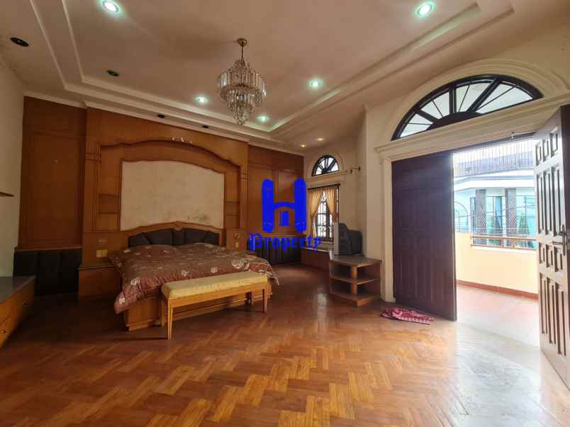 jual rumah baru renov di komplek taman polonia 3 medan