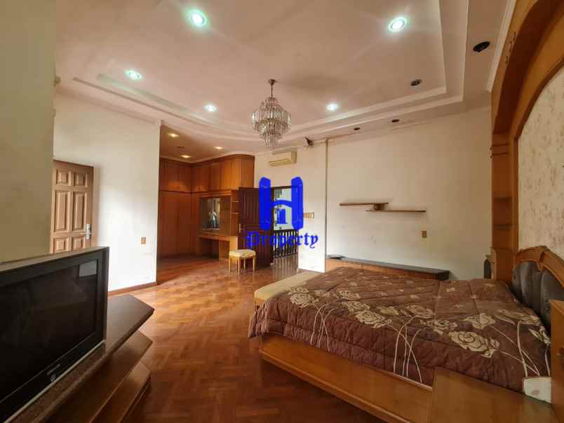 jual rumah baru renov di komplek taman polonia 3 medan