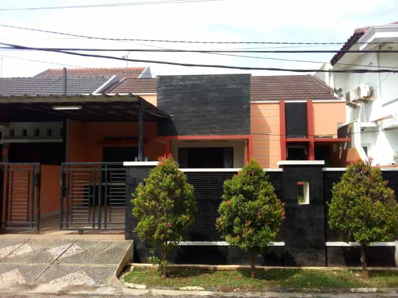 jual rumah di jatiwaringin asri kawasan elit