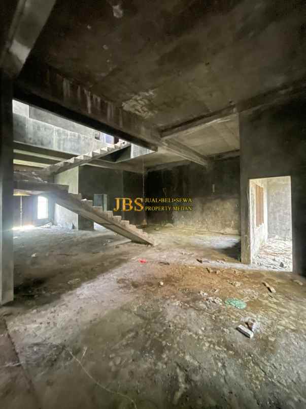 jual rumah di komplek cemara asri jalan rajawali medan