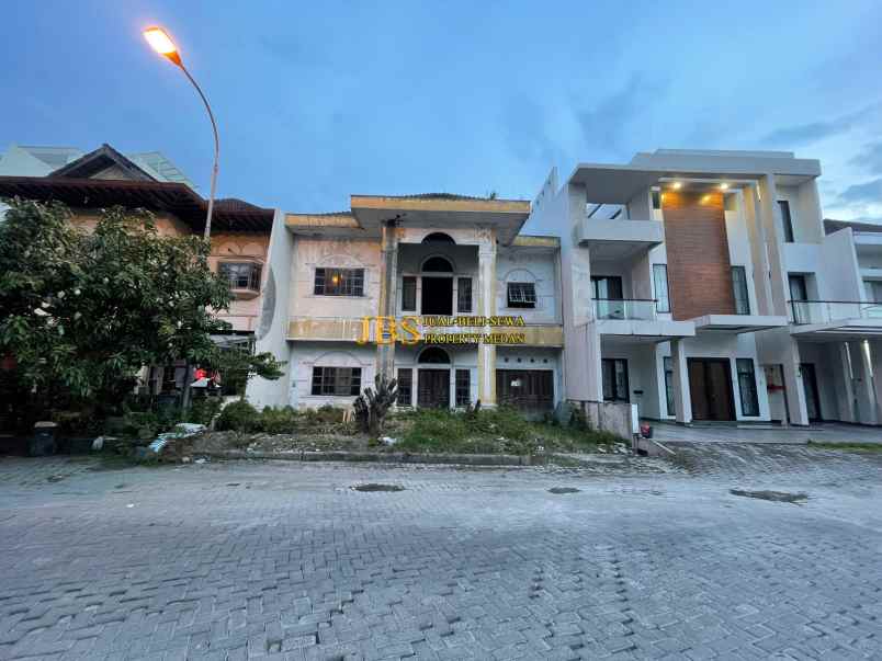 jual rumah di komplek cemara asri jalan rajawali medan