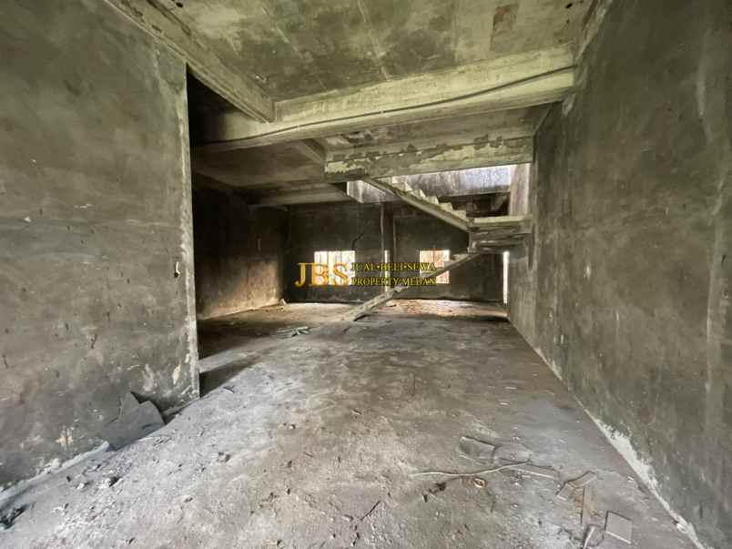 jual rumah di komplek cemara asri jalan rajawali medan