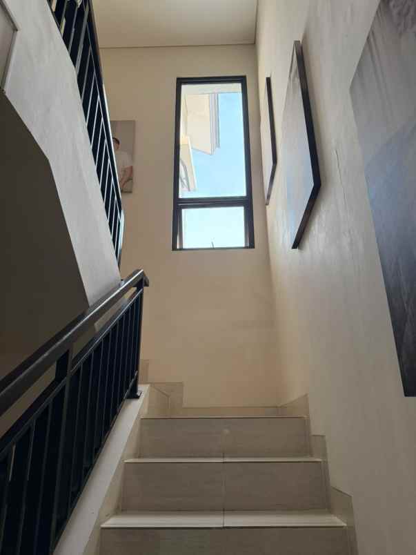 jual rumah di podomoro river view