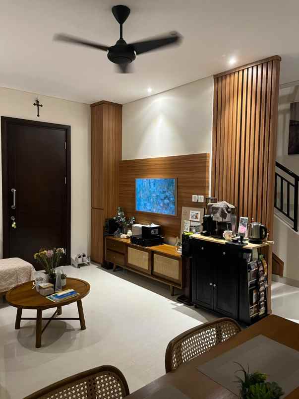 jual rumah di podomoro river view