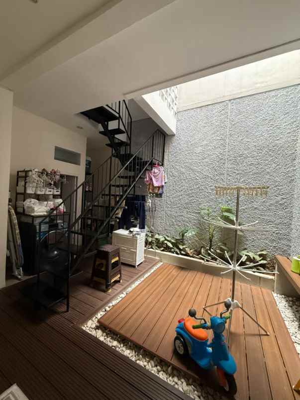 jual rumah di podomoro river view