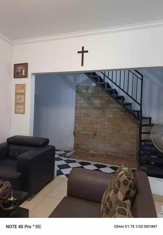 jual rumah hunian second di taman royal tanah tinggi