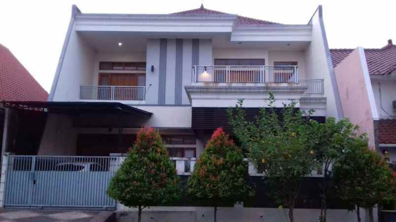 jual rumah puri surya jaya sidoarjo row 2 mobil nego