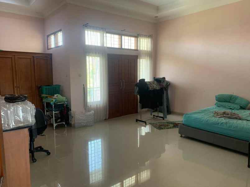 jual rumah puri surya jaya sidoarjo row 2 mobil nego