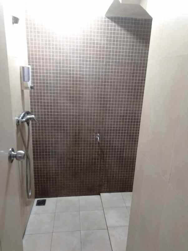 jual rumah siap huni raffles hills cibubur