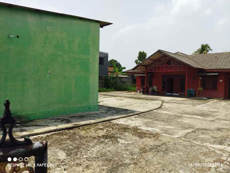 jual rumah strategis bonus 5 toko di cibinong