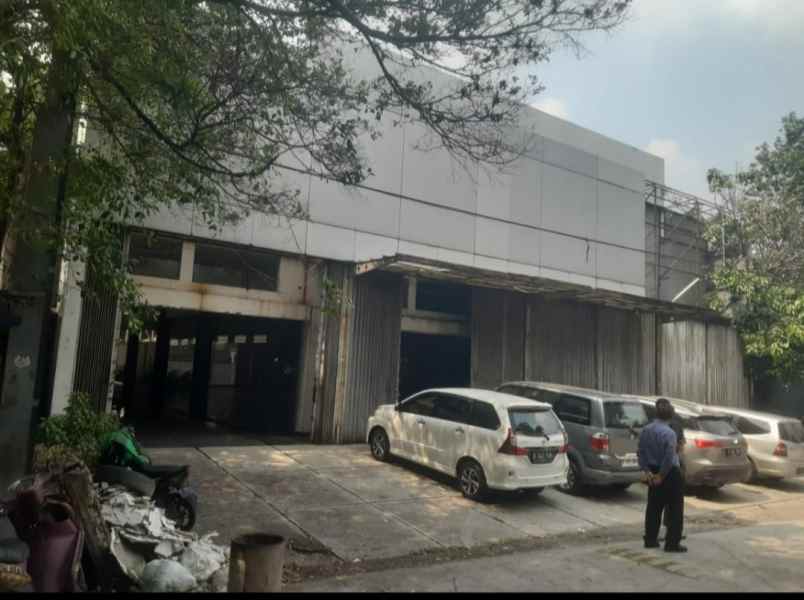 jual showroom mobil 60 njop gunung sahari jakarta