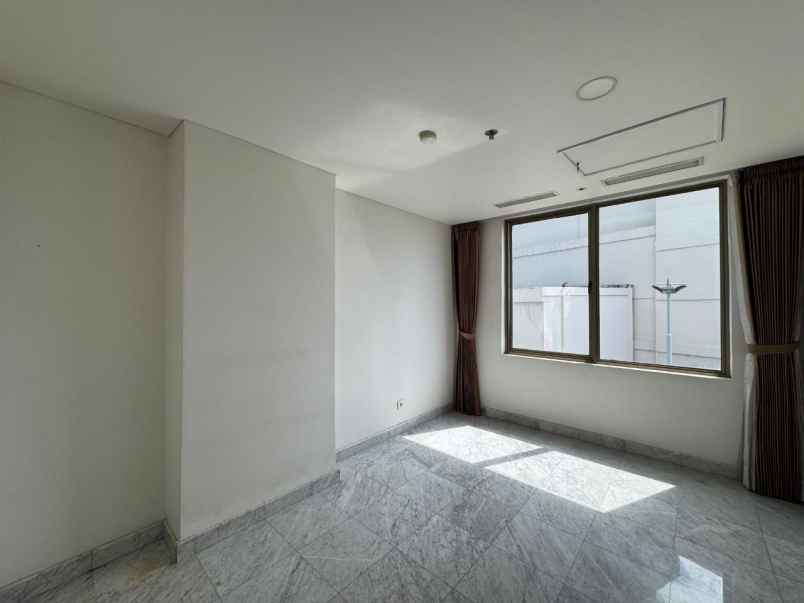 kondominium regency tunjungan plaza