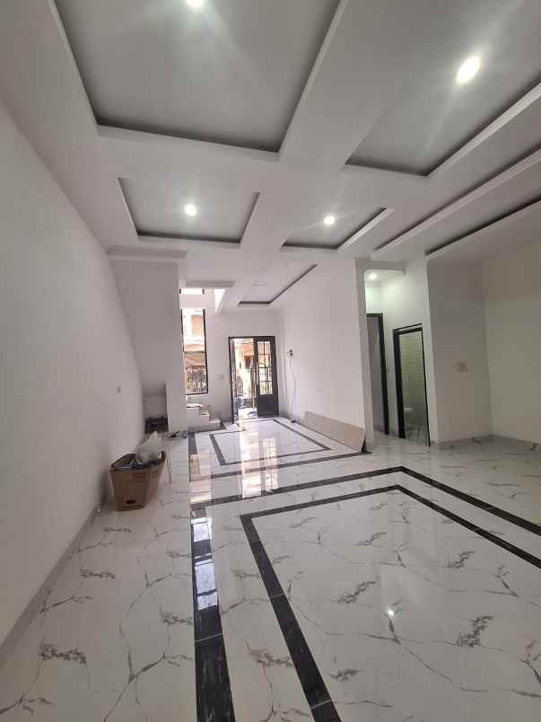 model keren brand new rumah taman ratu