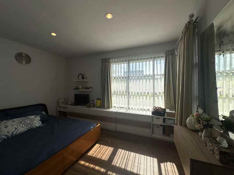 ruko gudang kantor sariwangi