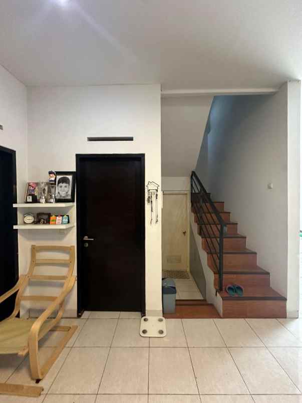 ruko gudang kantor sariwangi